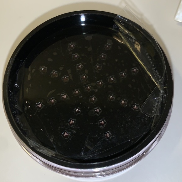 Written In The Stars MegaGlo Loose Highlighting Powder - Picture 5 of 11